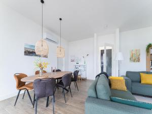 Water villa with jetty and 3 leisure boats