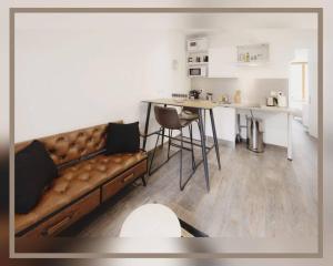 Appartements charmant deux pieces dans le vieux Montlucon : photos des chambres