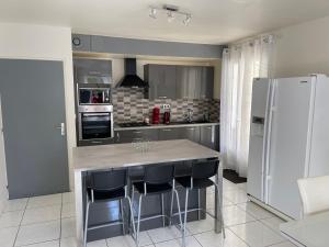 Appartements Appartement tres bien situe au calme : photos des chambres