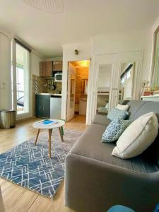 Nouveau! Studio centre ville avec terrasse vue mer, classé 2 étoiles