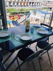 Nouveau! Studio centre ville avec terrasse vue mer, classé 2 étoiles