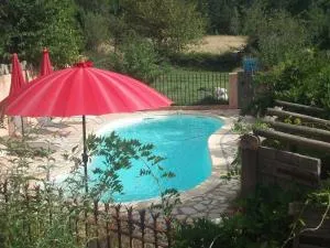 Studios et Gite La Sauvasse - Labastide-de-Virac