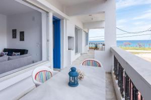 Cycladic flat with sea view and BBQ grill