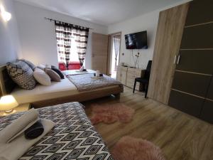 Family friendly house with a swimming pool Kraljevica - 21125