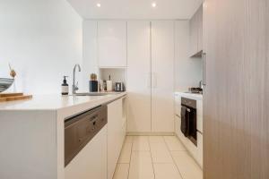 Lovely 1 bedroom with free parking on premises - 00209