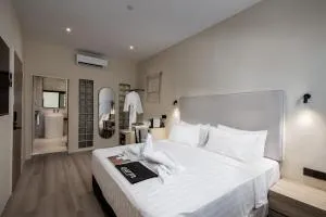 Muntri Maison - Kepala Batas