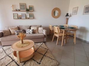 Appartements Appartement Calvi, 2 pieces, 4 personnes - FR-1-719-1 : photos des chambres