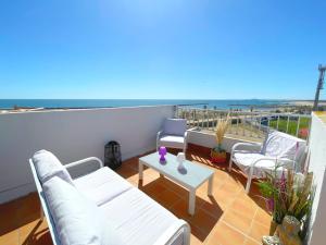 T3 dernier étage avec grande terrasse, parking et WIFI à Sète - FR-1-338-506