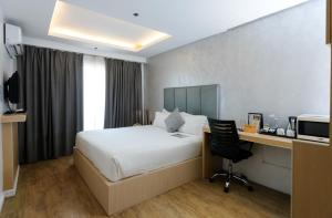 Regency Grand Suites