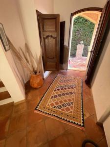 Spacious Villa with Pool and Fireplace