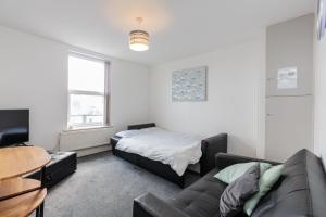 Cherry Property - Apple Suite