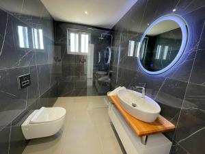 Helens Seaside Resort