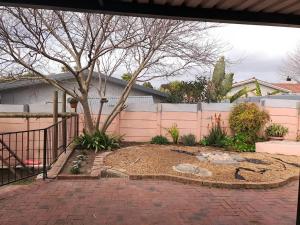 Cosy and Central Family Home