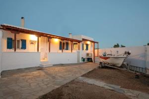 "Triacanthos" 2 bedroom house