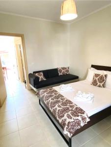 Jasmin Apartments Brown