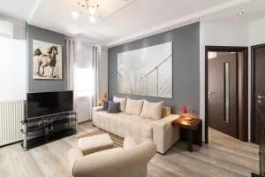 F & B Collection - Flat for 4 - Kalamariá