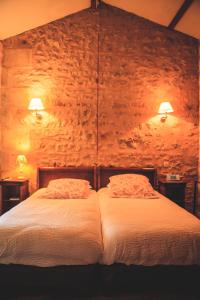 Hotels Logis Auberge le centre poitou : photos des chambres