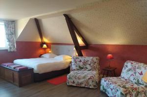 Hotels Logis Auberge le centre poitou : photos des chambres