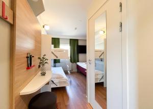 Good Morning Triple Room room in Good Morning Jönköping