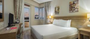 Double Room - Non-Smoking  room in Ramada Resort Lara