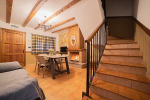 Two-Bedroom House (5 Adults) room in Casas Rurales Los Olivos