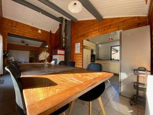 Chalets Chalet les Bleuets 12p - babyfoot & Wii : photos des chambres