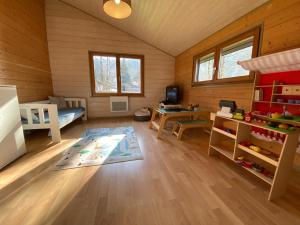 Chalets Chalet les Bleuets 12p - babyfoot & Wii : photos des chambres