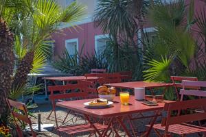 Hotels Ibis Budget Frejus Capitou : photos des chambres