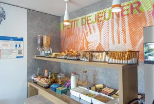 Hotels Ibis Budget Frejus Capitou : photos des chambres