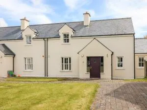 No 3 an Seanachai - Ballymacart Bridge