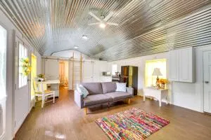 Peaceful Cabin Near Lake Texoma with Fire Pit! - Willow Spring