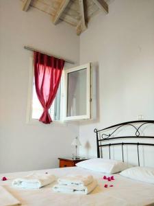 Villa *ELIA*5 from town & sea Mountain view