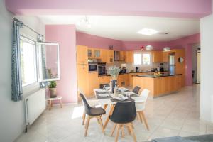 Nikos Apartments Spacious and Panoramic