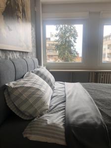 LEO Central Apartment