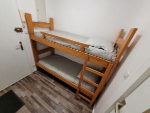 Appartements Studio plein centre-ville wifi : photos des chambres