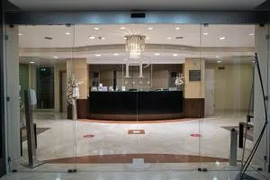 Hotel Premiere - ليكولا