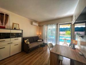 V Park by Welcome to Cannes