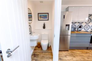 Chute House 4 Bed House Private Garden City Ccenter