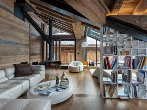Chalet design 5* avec piscine, hammam, cinéma et parking à Val dIsère - FR-1-567-35