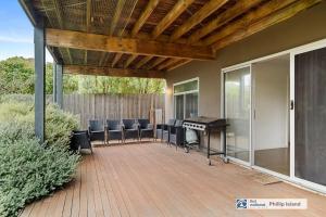 House On Church St close to Red Rocks beach, Cowes