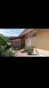 Havsnära nyrenoverat centralt i Båstad - Grevie