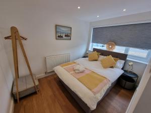 28 ExcellentStays - Heathrow - 5 Bedroom House