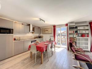 Appartement rénové à Chamonix, balcon, parking - FR-1-507-37