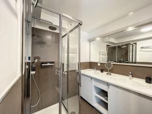 Appartement rénové à Chamonix, balcon, parking - FR-1-507-37