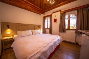 Double Room room in Bed and Breakfast Kotoni