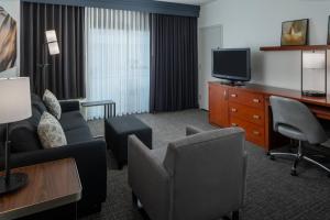 Courtyard by Marriott Memphis EastPark Avenue