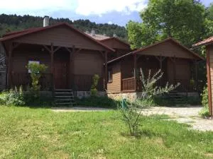 Casitas Cinco Castaños - Béjar