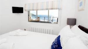 Redcliffe Apartments J