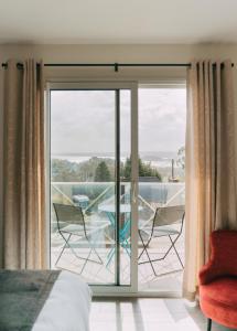 Hotels Hotel Les Agapanthes : Chambre Double avec Balcon - Vue sur Mer