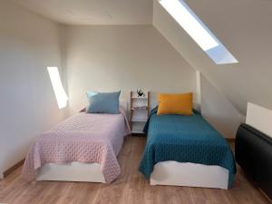 Maisons de vacances Honfleur - grande maison familiale avec jardin : photos des chambres